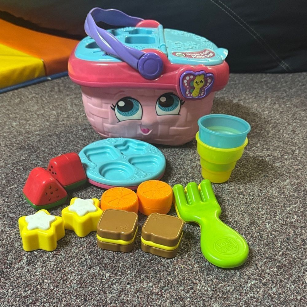 Leap Frog Picnic Basket